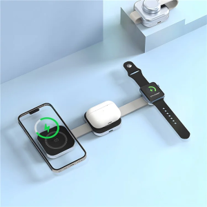 WIWU Wi-W031 3-In-1 Magnetic Foldable Charging Dock